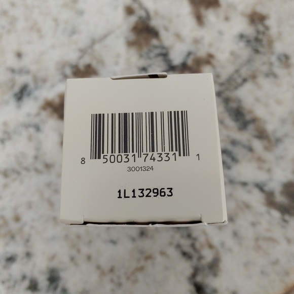 JVN Complete Nourishing Shine Drops - Picture 3 of 3